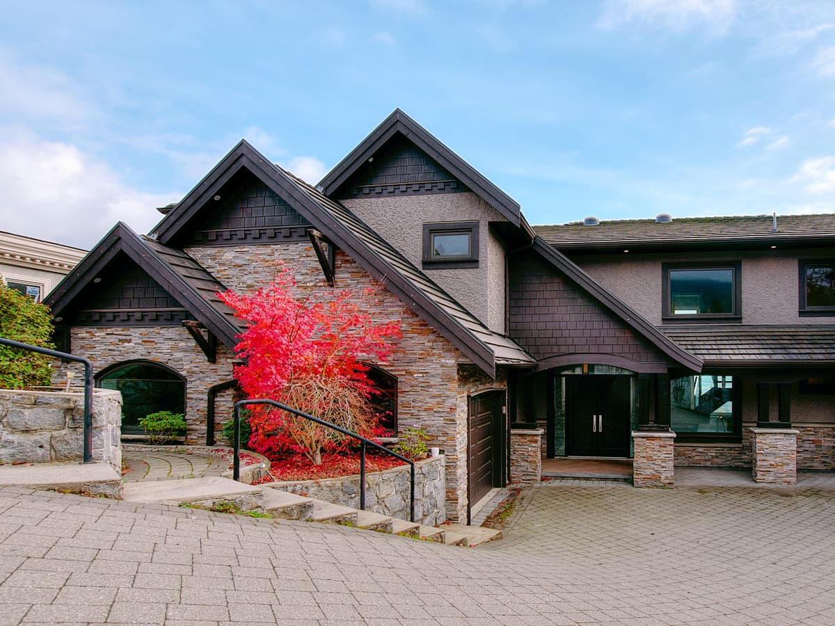 Prestige Neighborhood British Properties Spacious Ocean View House for Sale - Image 2