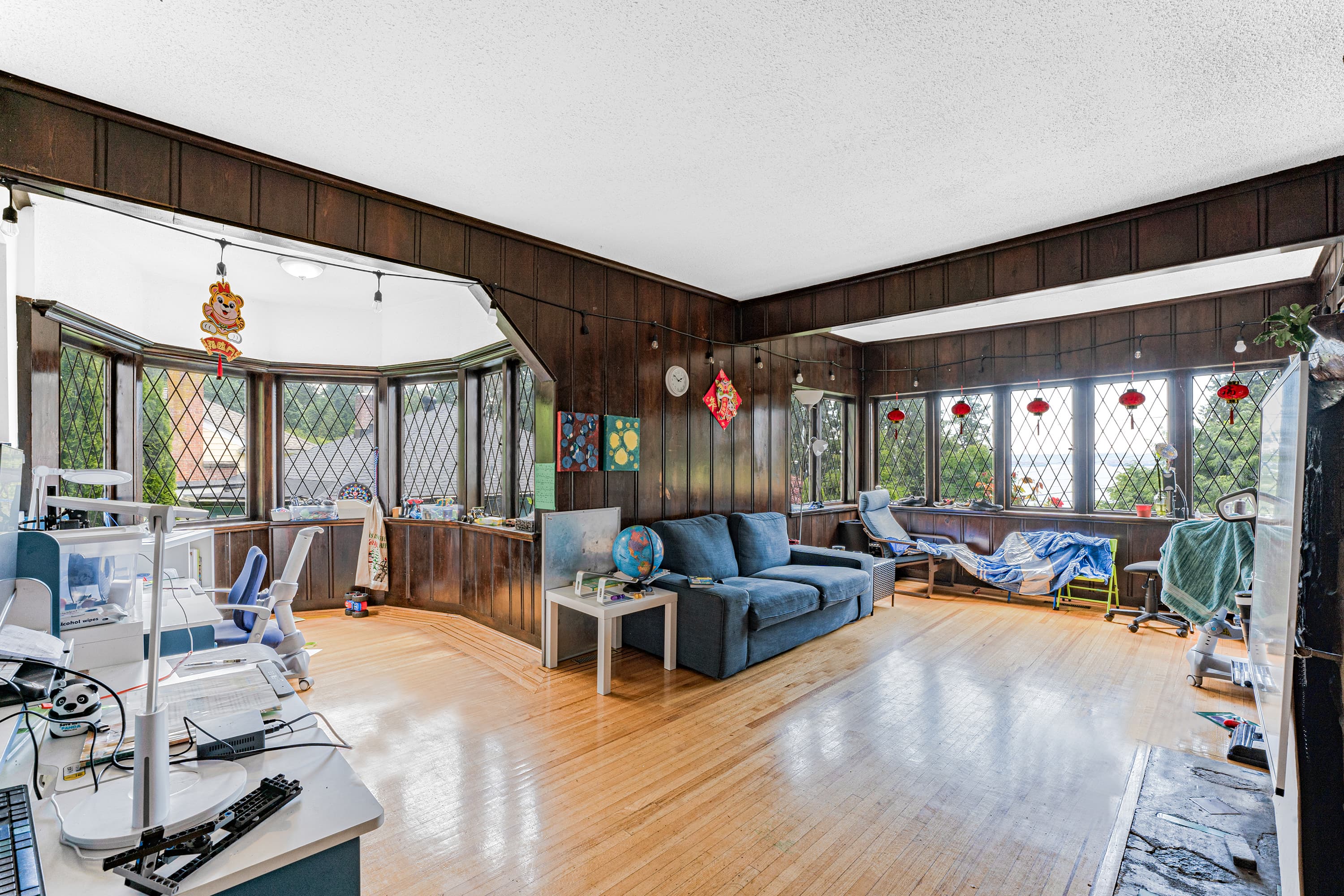 West Bay Spacious Ocean-View House For Sale - Image 6