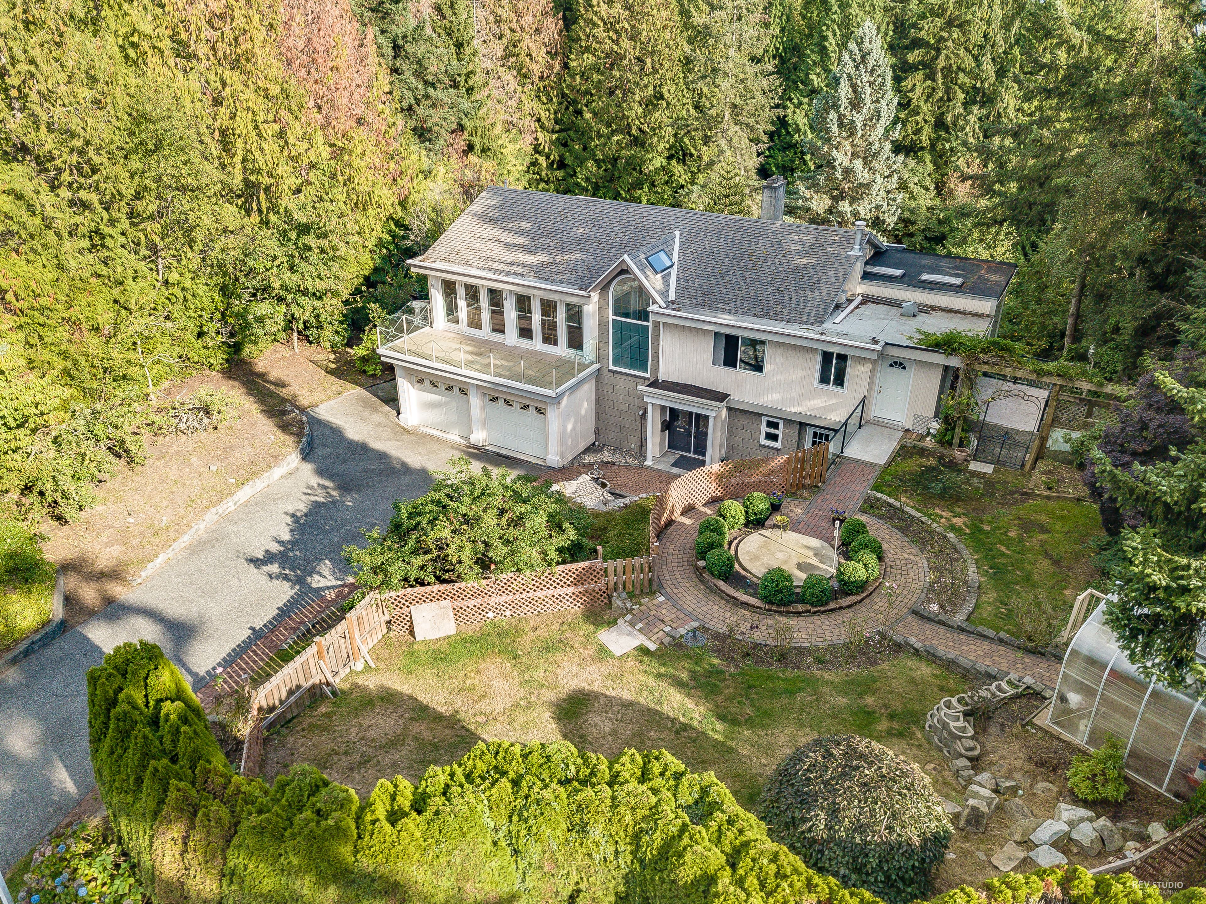 Spectacular Sunny and Bright House For Sale (Cypress Park Estate)